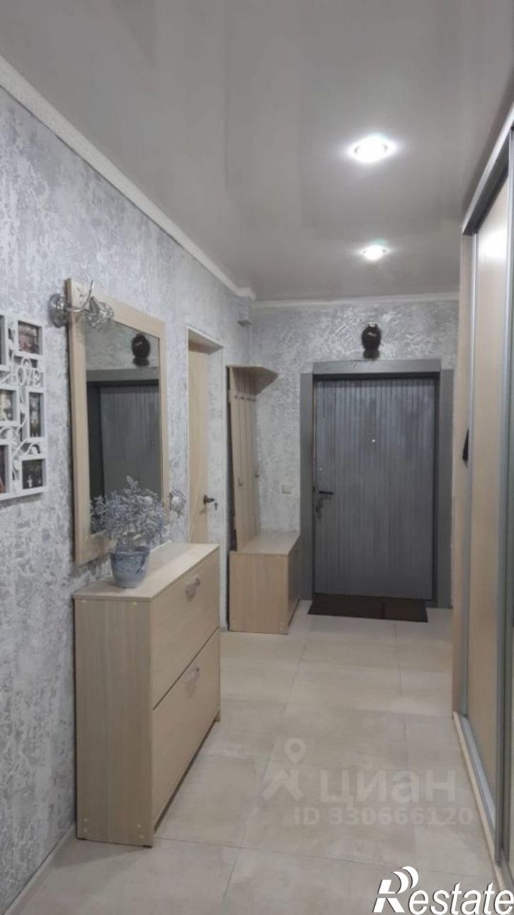 4-комн квартира Череповецкая улица, 18,  д. 18