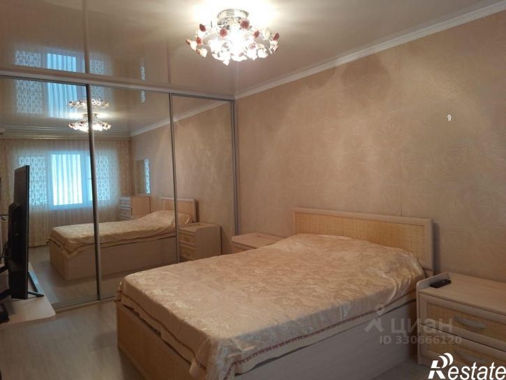 4-комн квартира Череповецкая улица, 18,  д. 18