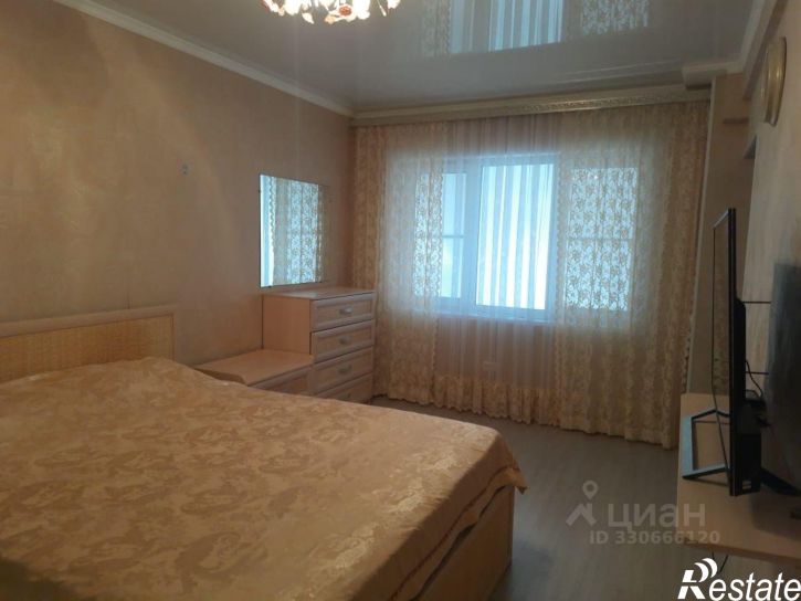 4-комн квартира Череповецкая улица, 18,  д. 18