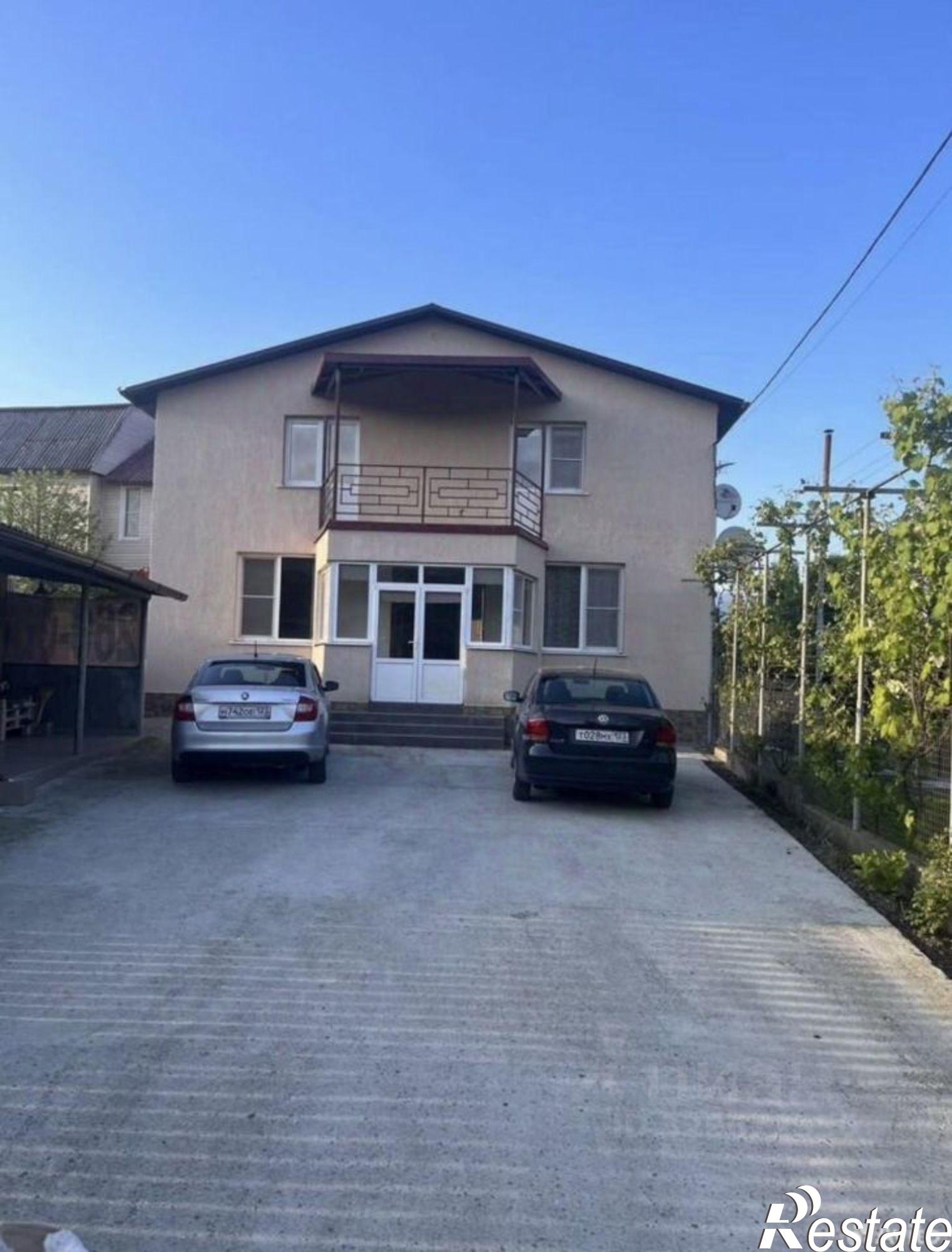 Купить дачу, дом, коттедж за 32 500 000 рублей на ул Джапаридзе, 40В