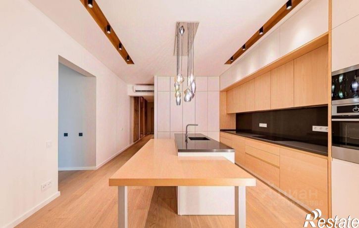 3-комн квартира ул Гагринская, 10,  д. 10
