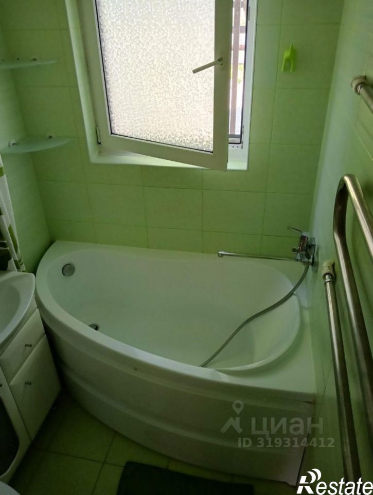 3-комн квартира Калиновый пер, 13,  д. 13