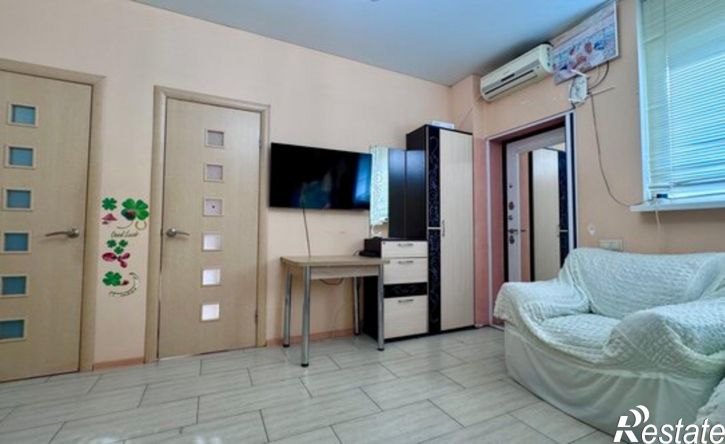 3-комн квартира улица Голенева, 17/9,  д. 17/9