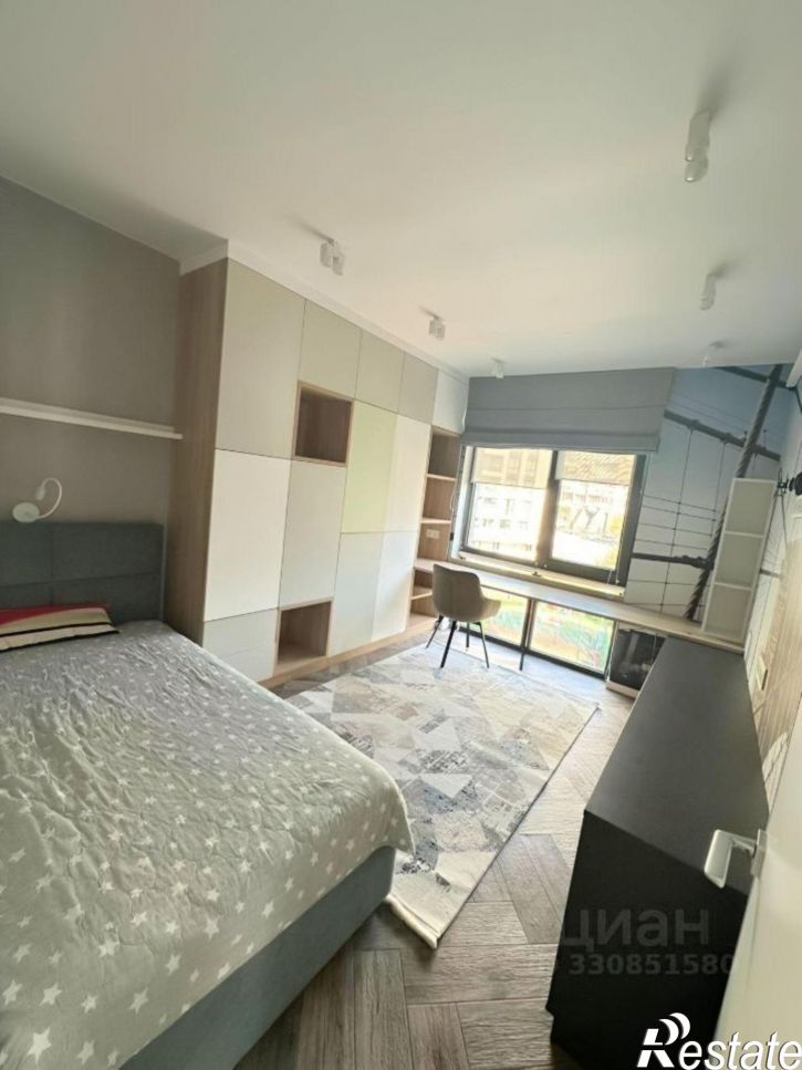 3-комн квартира пер Горького, 24 1,  д. 24 1,  к. 1