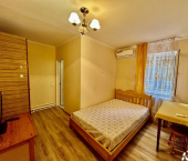 комната 100 кв м Клубничная улица, 82/1