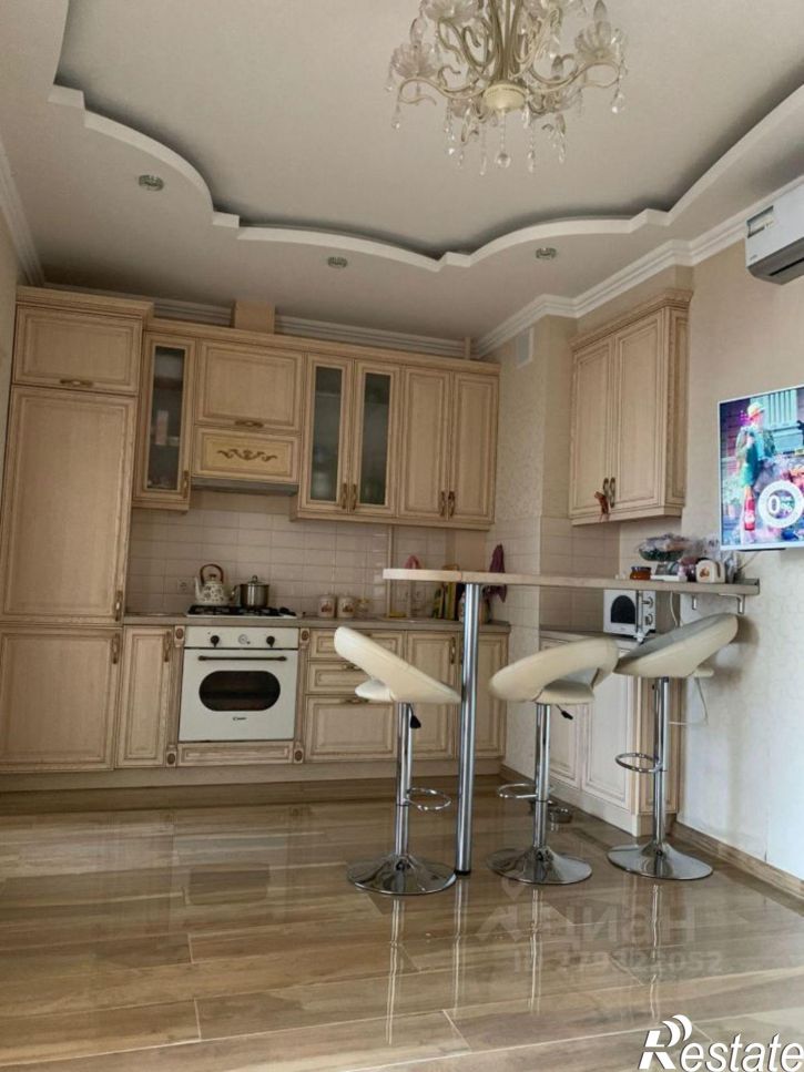3-комн квартира улица Роз, 115/1,  д. 115/1