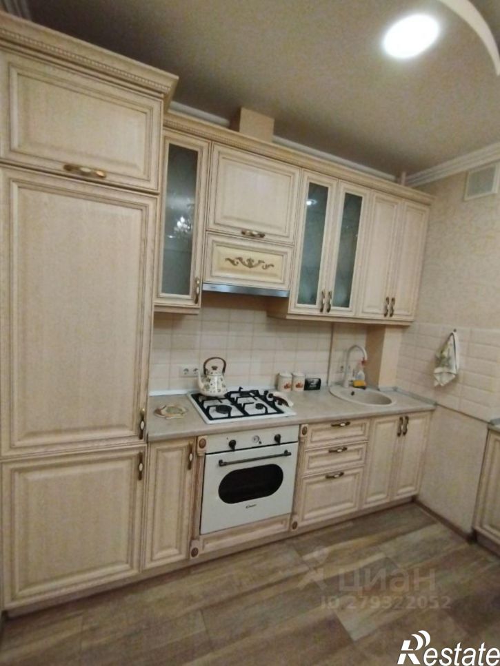3-комн квартира улица Роз, 115/1,  д. 115/1