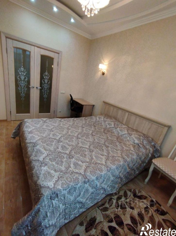 3-комн квартира улица Роз, 115/1,  д. 115/1