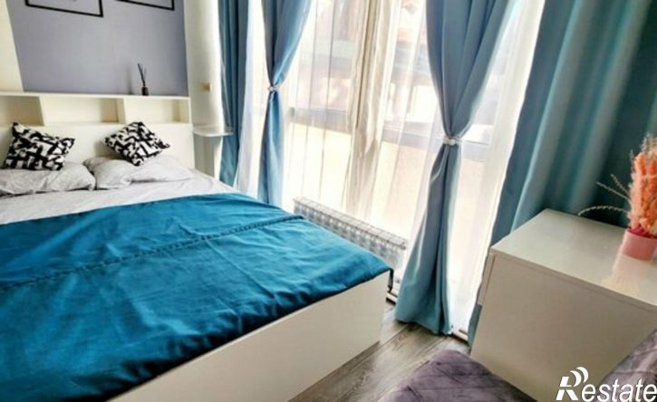 2-комн квартира ул Дмитриевой, 5,  д. 5