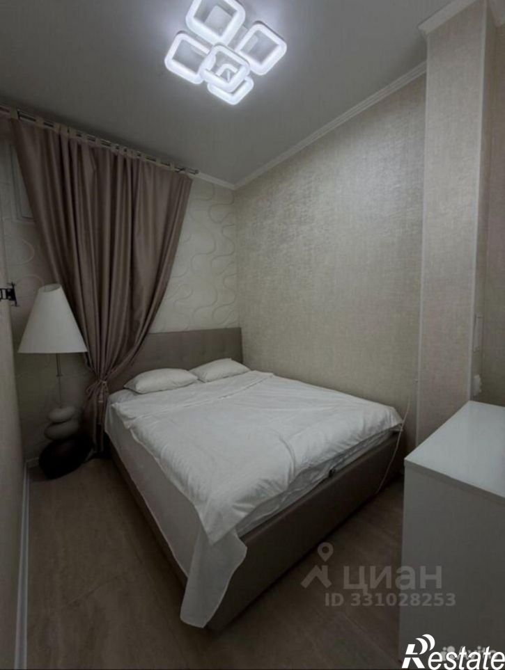2-комн квартира ул Дмитриевой, 5,  д. 5