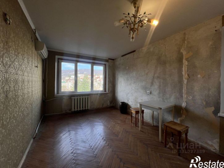 2-комн квартира Вишнёвая улица, 13,  д. 13