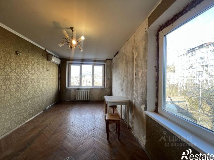 2-комн квартира Вишнёвая улица, 13,  д. 13
