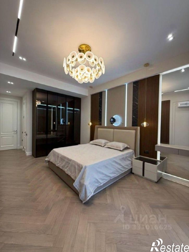 3-комн квартира улица Воровского, 3,  д. 3