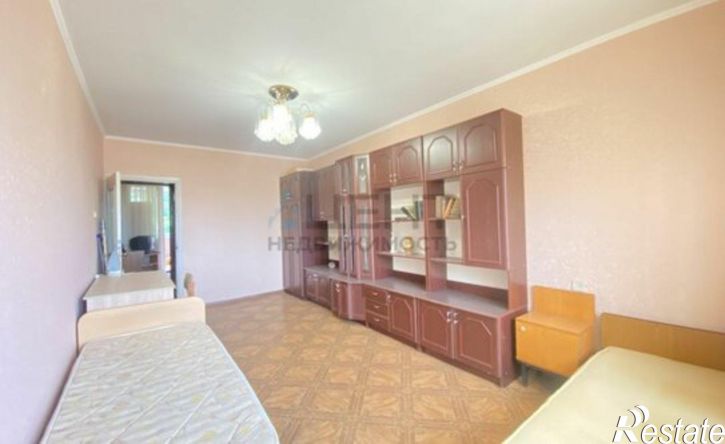 2-комн квартира улица Победы, 110,  д. 110