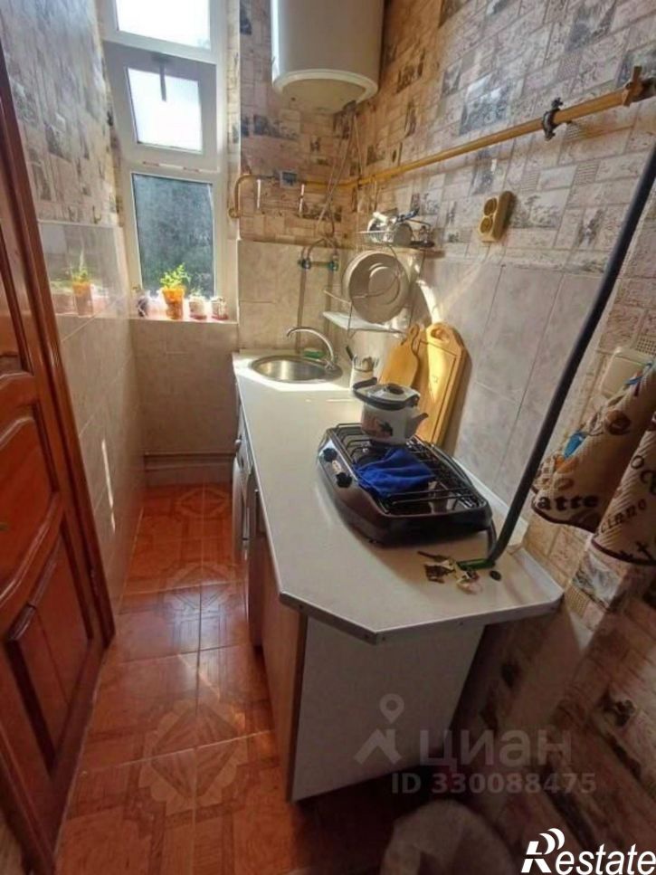 2-комн квартира Параллельная улица, 27,  д. 27