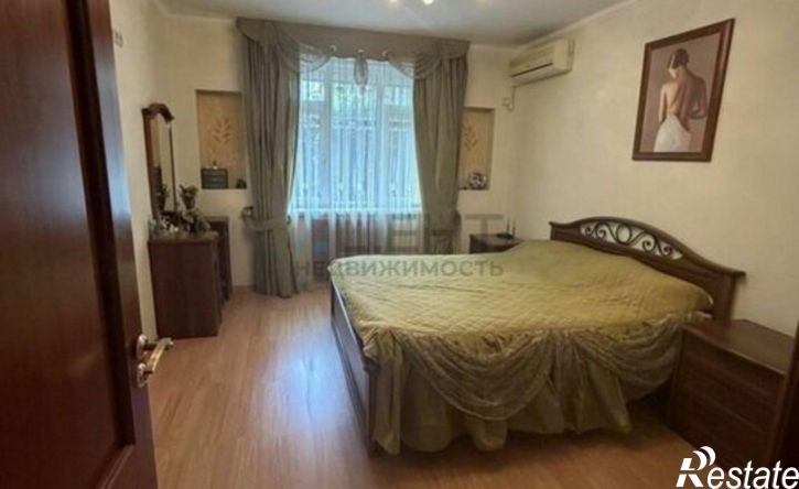 3-комн квартира улица Павлова, 64Б,  д. 64Б