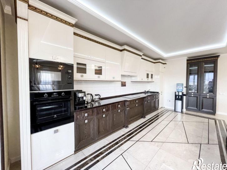 3-комн квартира улица Кирова, 30,  д. 30