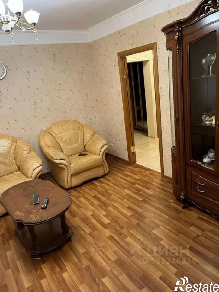 3-комн квартира улица Свердлова, 44,  д. 44