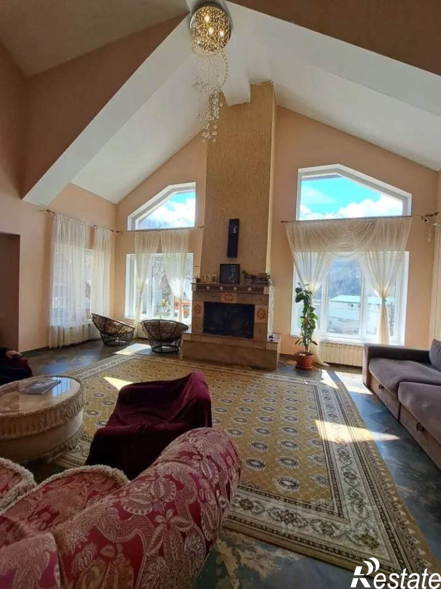 Купить дачу, дом, коттедж за 330 000 000 рублей на ул Ачипсинская, 12/7