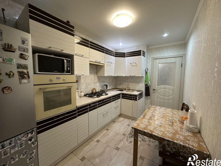 3-комн квартира Абрикосовая улица, 18,  д. 18