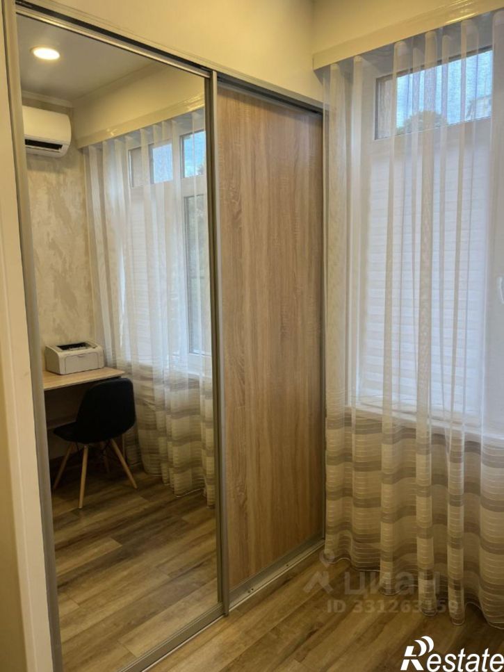1-комн квартира ул Лавровая, 1Б,  д. 1Б