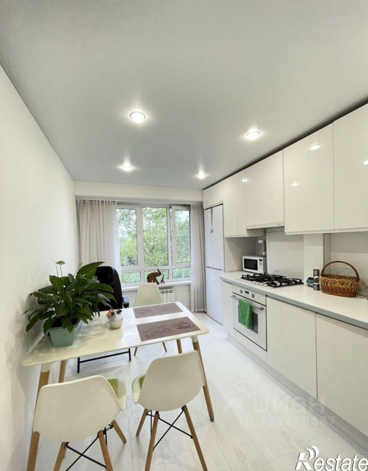 2-комн квартира улица Роз, 82,  д. 82
