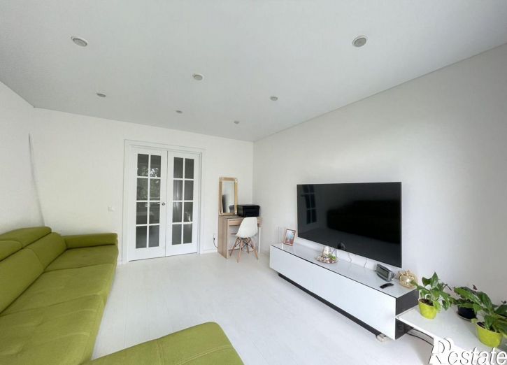 2-комн квартира улица Роз, 82,  д. 82