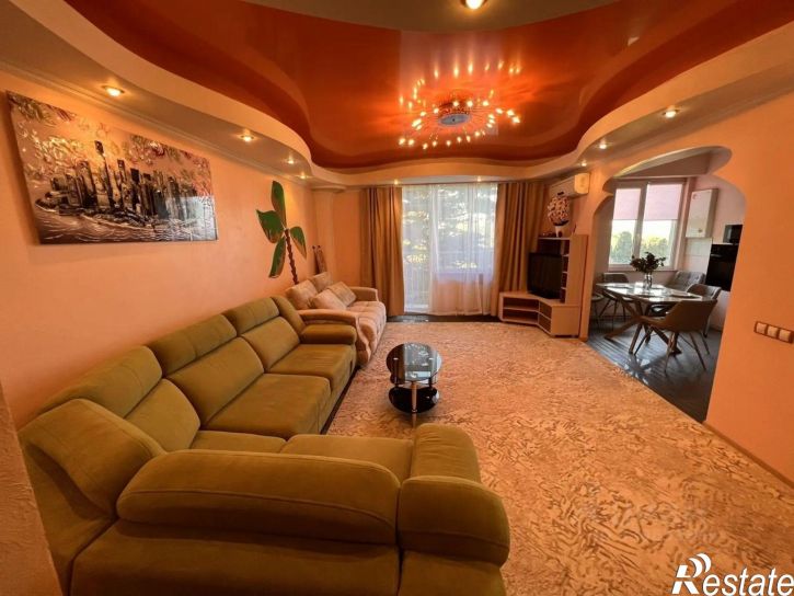 3-комн квартира улица Тургенева, 4А,  д. 4А