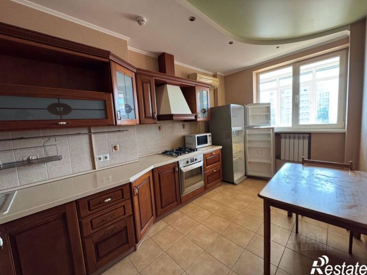 4-комн квартира Санаторная улица, 45,  д. 45