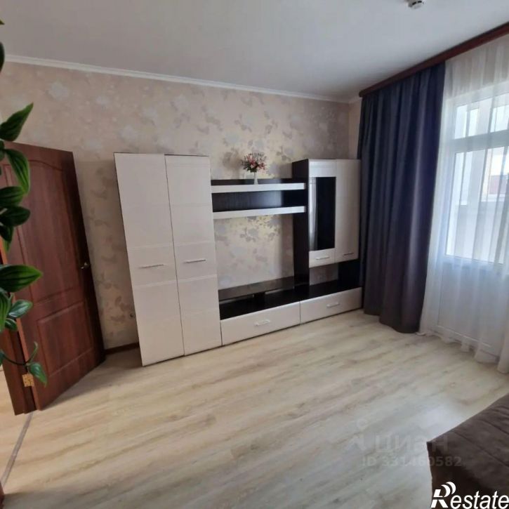 3-комн квартира улица Гастелло, 27 к3,  д. 27 к3