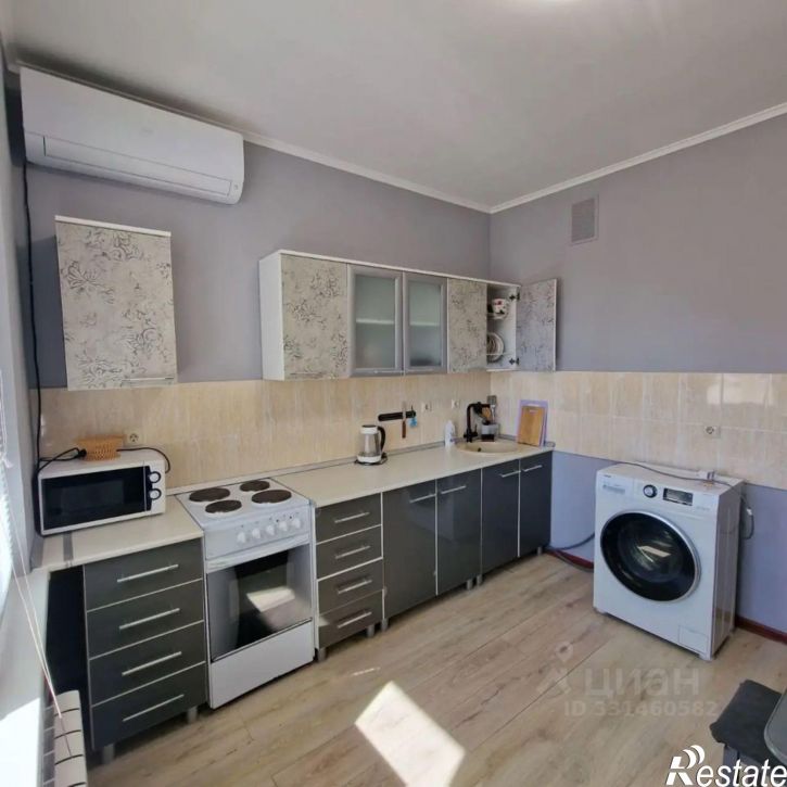 3-комн квартира улица Гастелло, 27 к3,  д. 27 к3