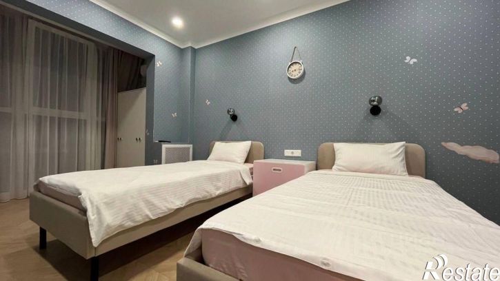 2-комн квартира улица Роз, 36,  д. 36