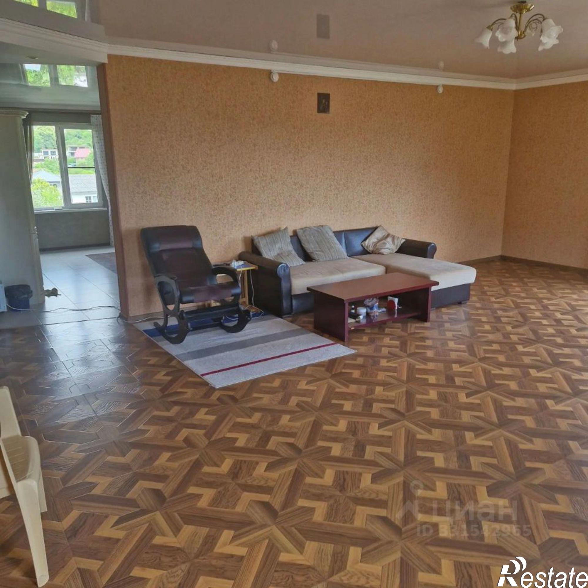 Купить дачу, дом, коттедж за 54 500 000 рублей на ул Енисейская, 47/1