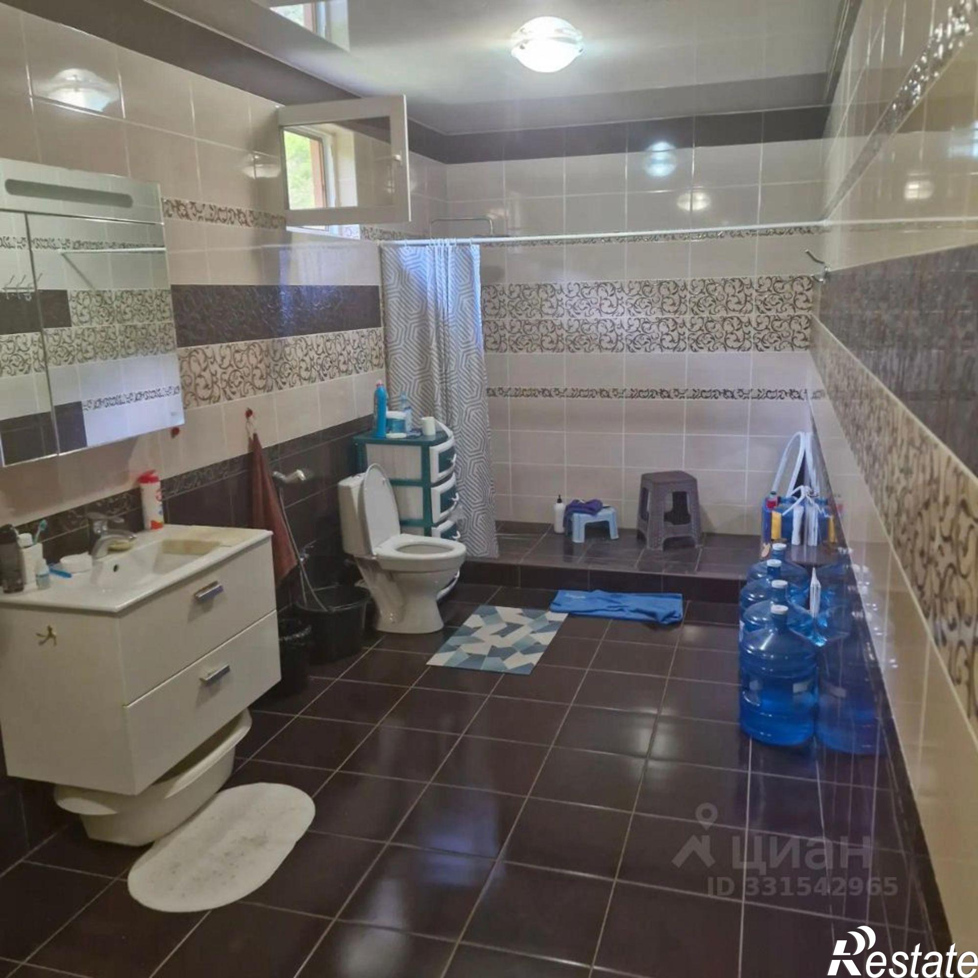 Купить дачу, дом, коттедж за 54 500 000 рублей на ул Енисейская, 47/1