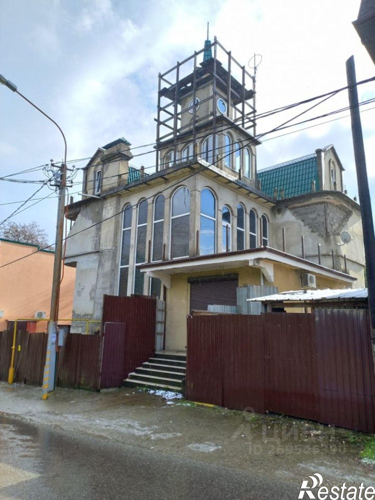 Купить дачу, дом, коттедж за 35 000 000 рублей на ул Петрозаводская, 45В