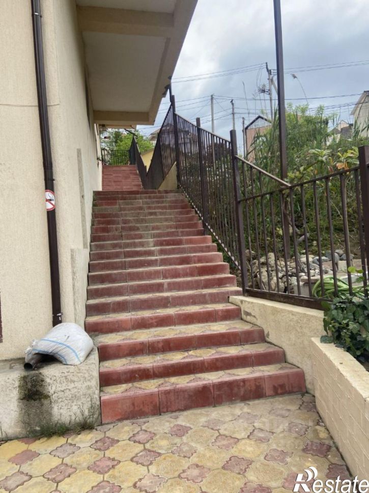 2-комн квартира Вишнёвая улица, 38/4,  д. 38/4