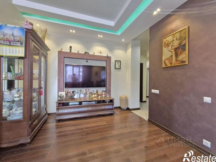 3-комн квартира ул Параллельная, 9/10В,  д. 9/10В
