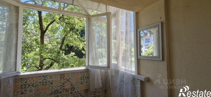 2-комн квартира ул Конституции СССР, 38,  д. 38