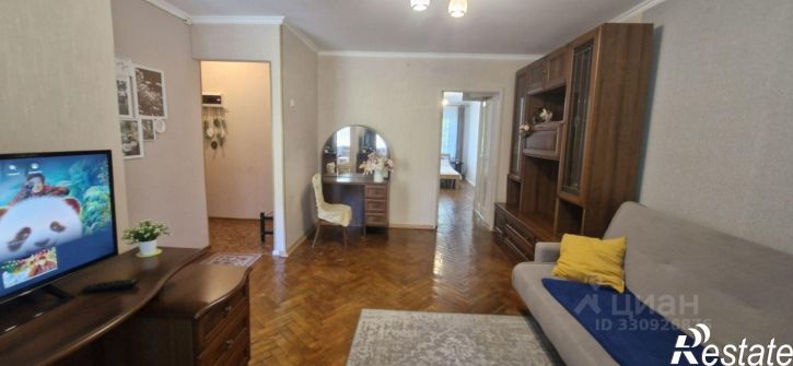 2-комн квартира ул Конституции СССР, 38,  д. 38