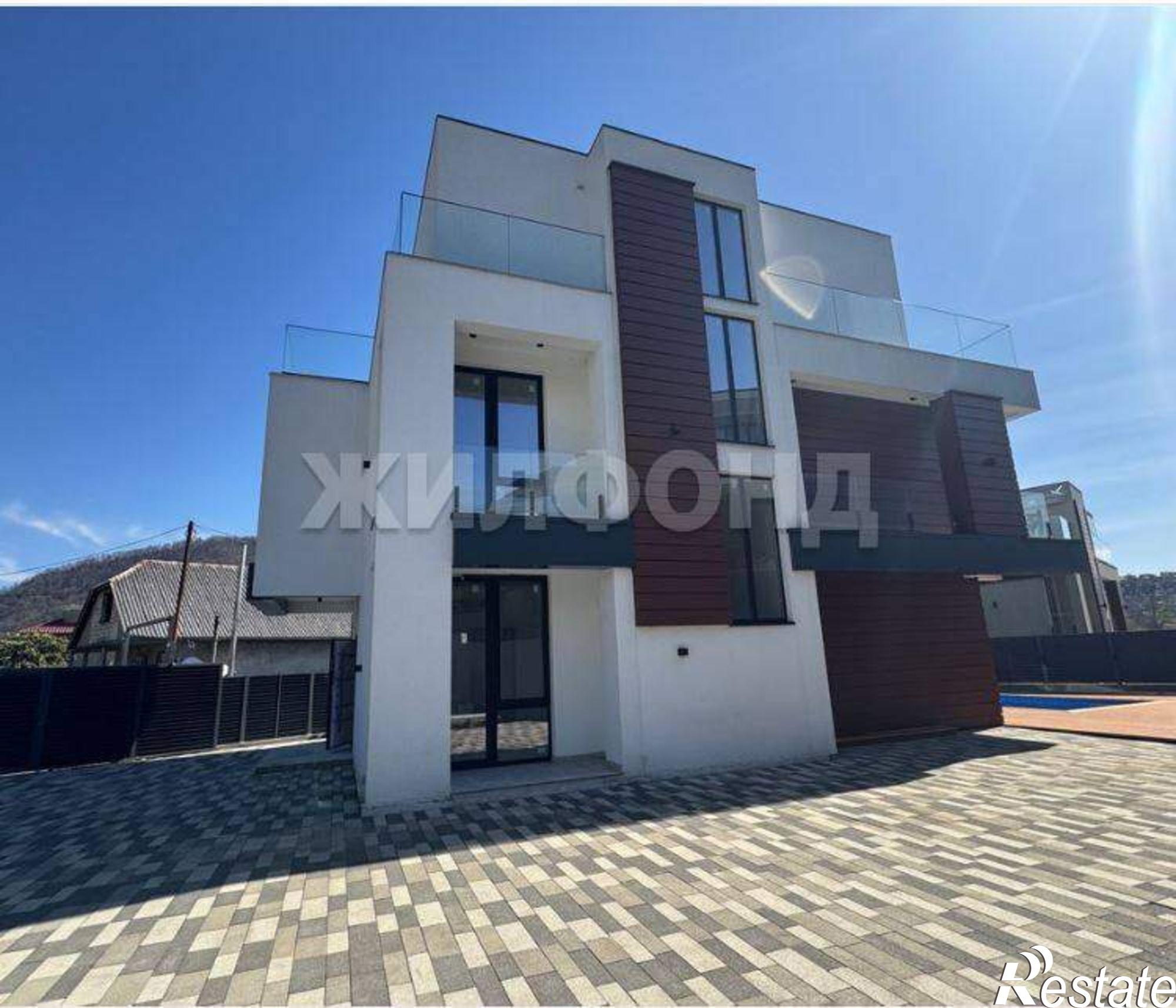 Купить дачу, дом, коттедж за 70 000 000 рублей на Армянская улица