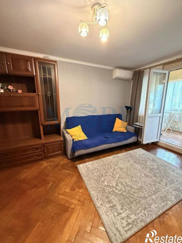 2-комн квартира ул Конституции СССР, 38,  д. 38