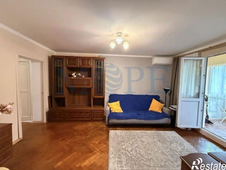 2-комн квартира ул Конституции СССР, 38,  д. 38