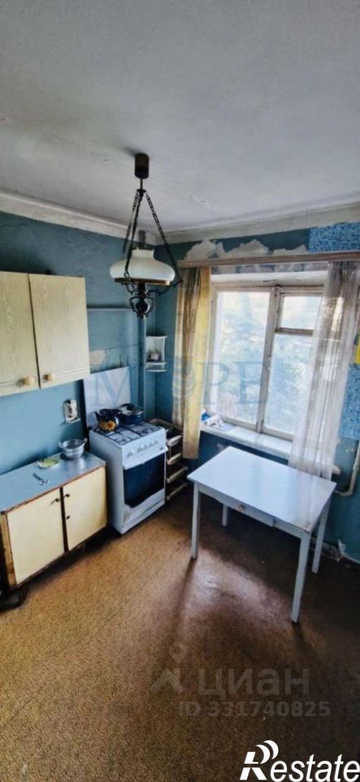 2-комн квартира ул Конституции СССР, 34,  д. 34