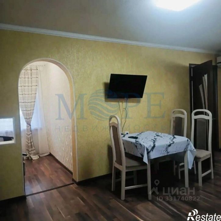 2-комн квартира ул Конституции СССР, 36,  д. 36