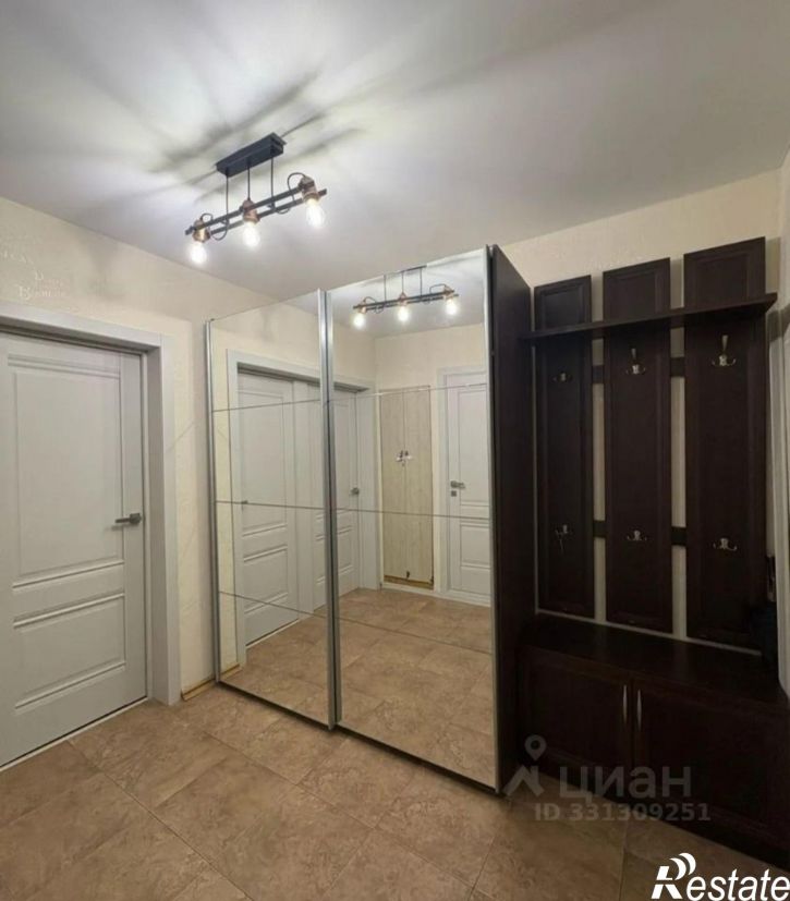 2-комн квартира ул Ульянова, 53,  д. 53