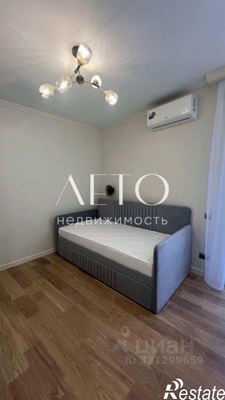 4-комн квартира ул Тургенева, 4,  д. 4