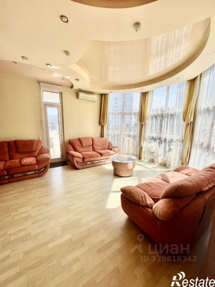 3-комн квартира ул Войкова, 35,  д. 35