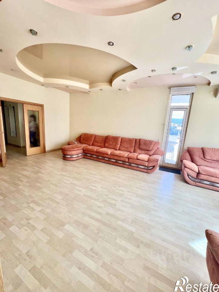 3-комн квартира ул Войкова, 35,  д. 35