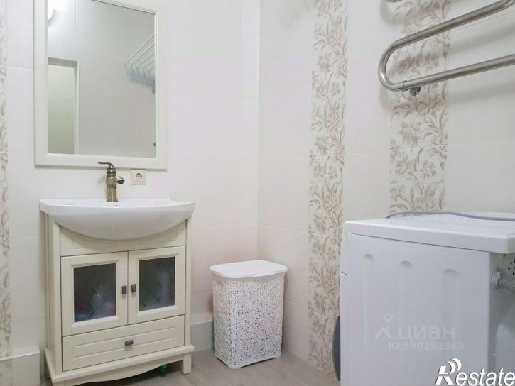 2-комн квартира ул Дмитриевой, 5,  д. 5