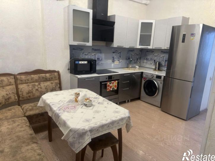 3-комн квартира ул Ульянова, 122,  д. 122